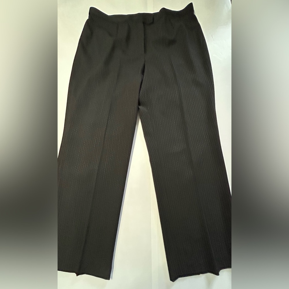 Worthington women’s size 20 W stretch dress pants black with white stripe